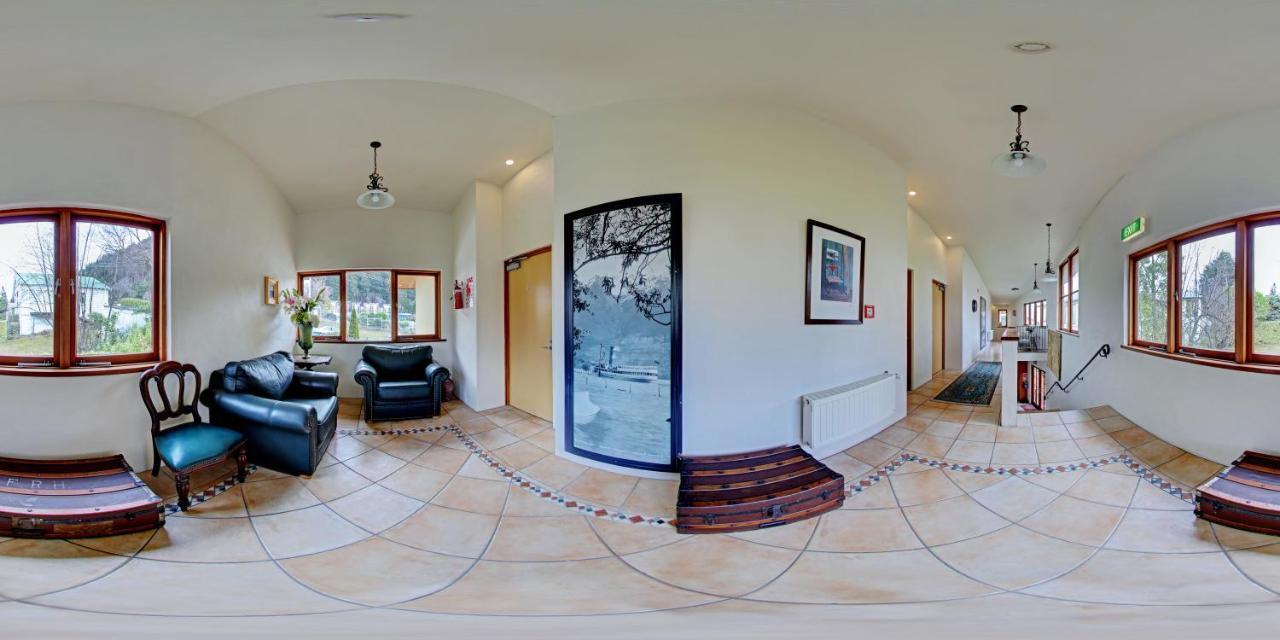 Browns Boutique Hotel Queenstown Extérieur photo
